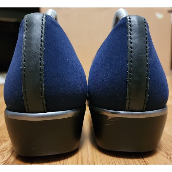SAS Bliss Fabric Slip On Shoes Wedge Womens 6.5 Navy Stretch Comfort Casual Work - Picture 5 of 9